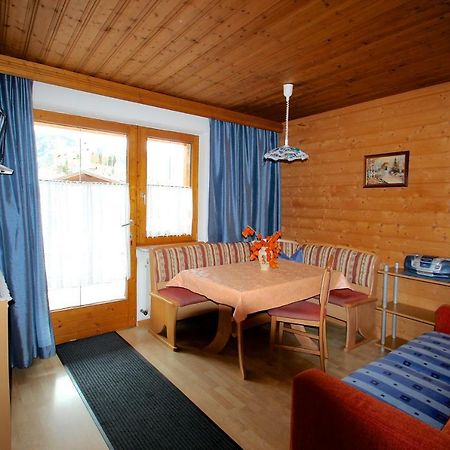 Ferienwohnung Tschiderer ลาดิส ภายนอก รูปภาพ